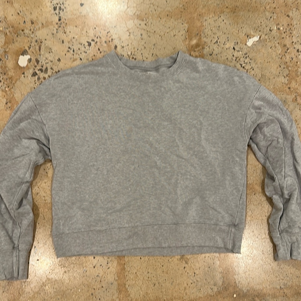 Rivet & Thread Grey Pullover Crew Neck - image 1